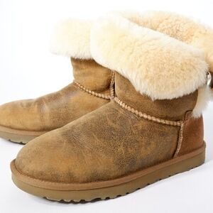 UGG Tan Ankle Boots with Cream Fur